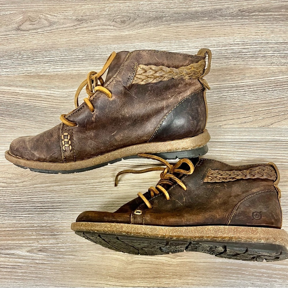 Born Temple brown Leather Ankle Boots Size 8 Distressed - Picture 3 of 10